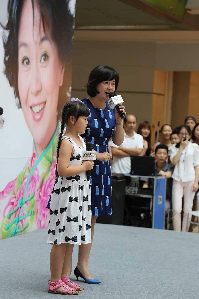 ：42年童真守护一个时代的谢幕澳门新葡京网站鞠萍姐姐官宣退休(图3)